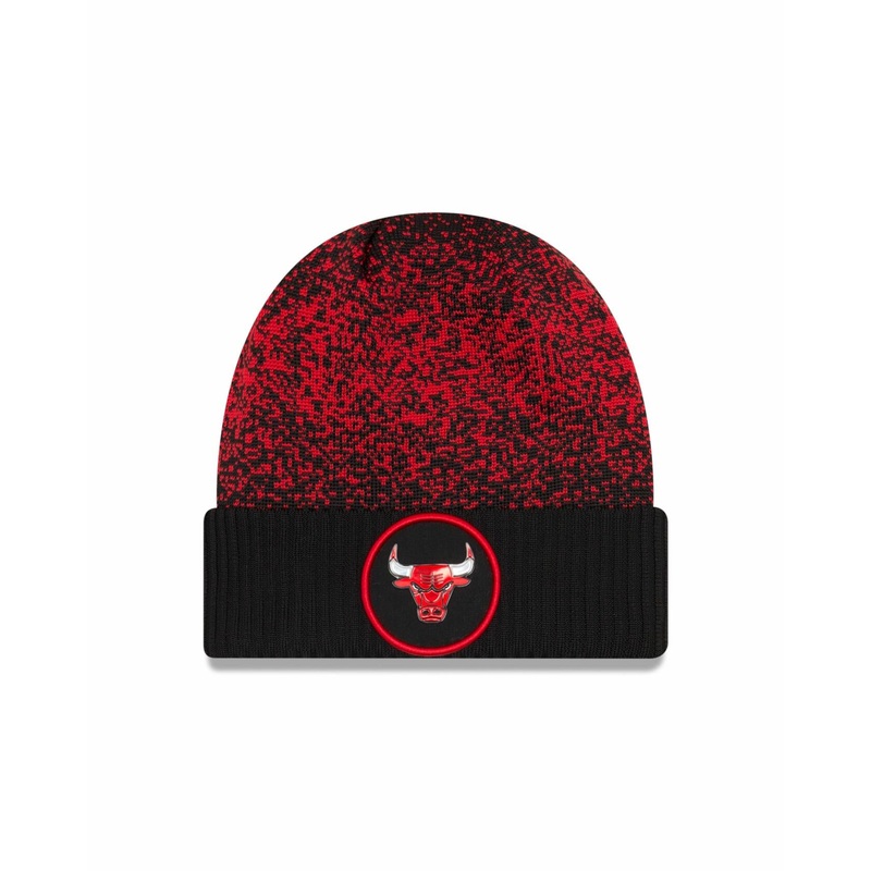 Chicago Bulls On Court Cuffed Knit Hat