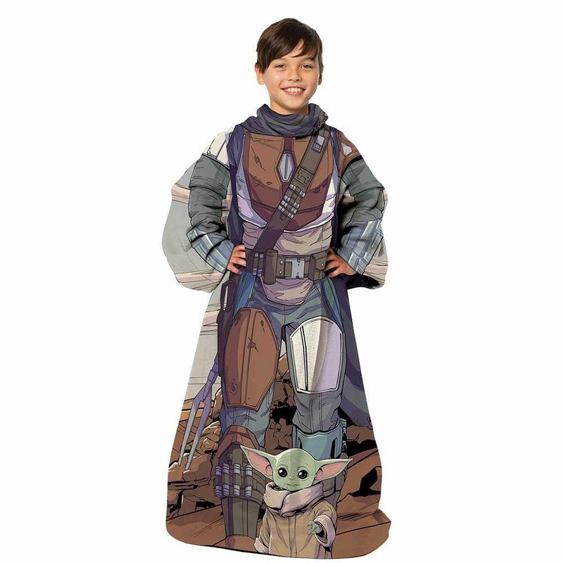 Star Wars: The Mandalorian Mando Youth Silk Touch Comfy Throw Blanket w Sleeves