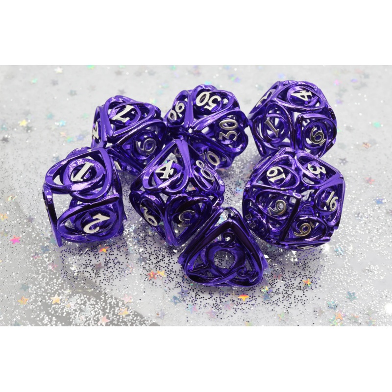 HOLLOW HEARTS PURPLE METAL DICE