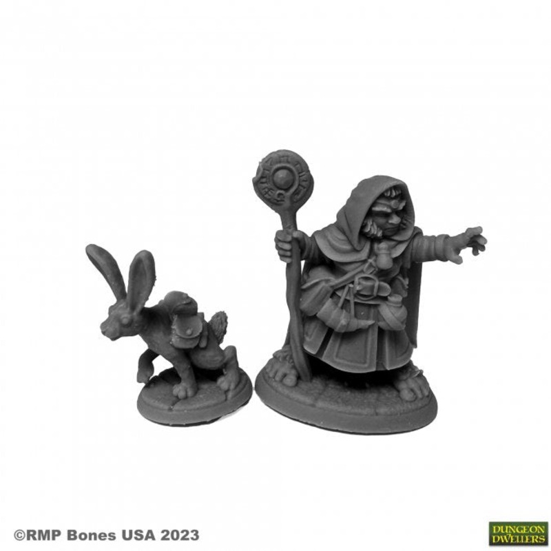 HOLLIS GRAYHEATH, HALFLING DRUID