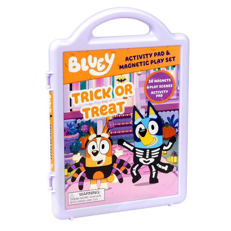 BLUEY TRICK OR TREAT ACTIVITY PAD AND PLAY SET